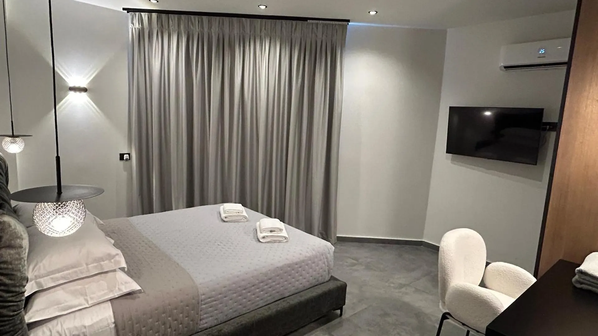 X Luxury Suites Argostoli  Apartment