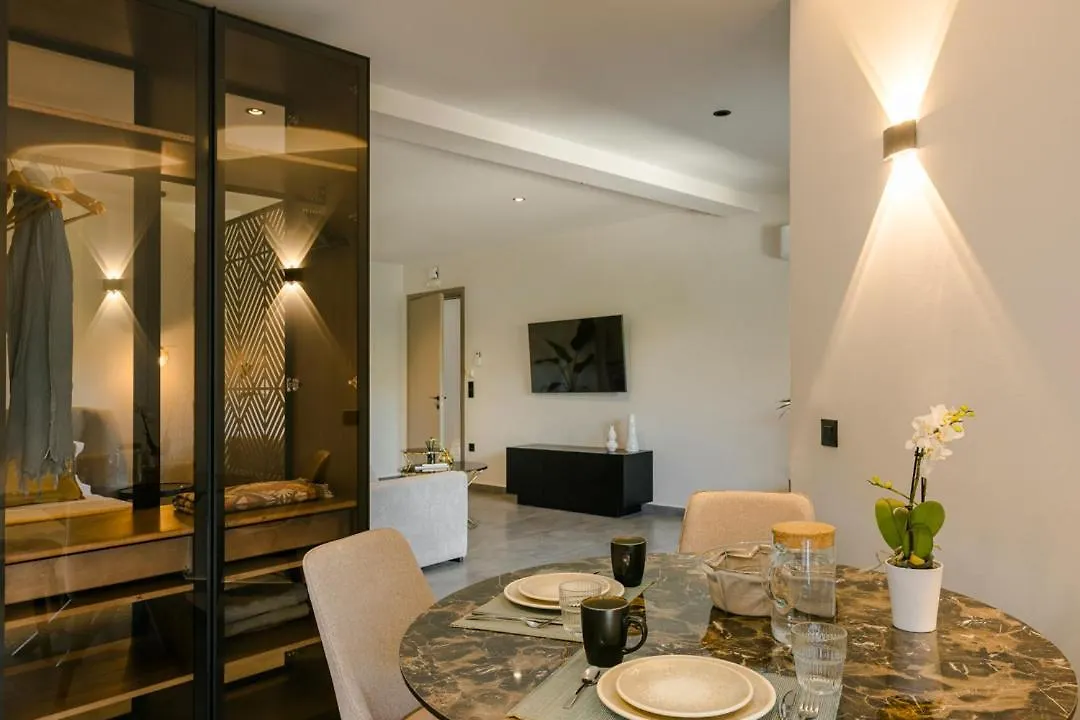 X Luxury Suites Argostoli  Apartment
